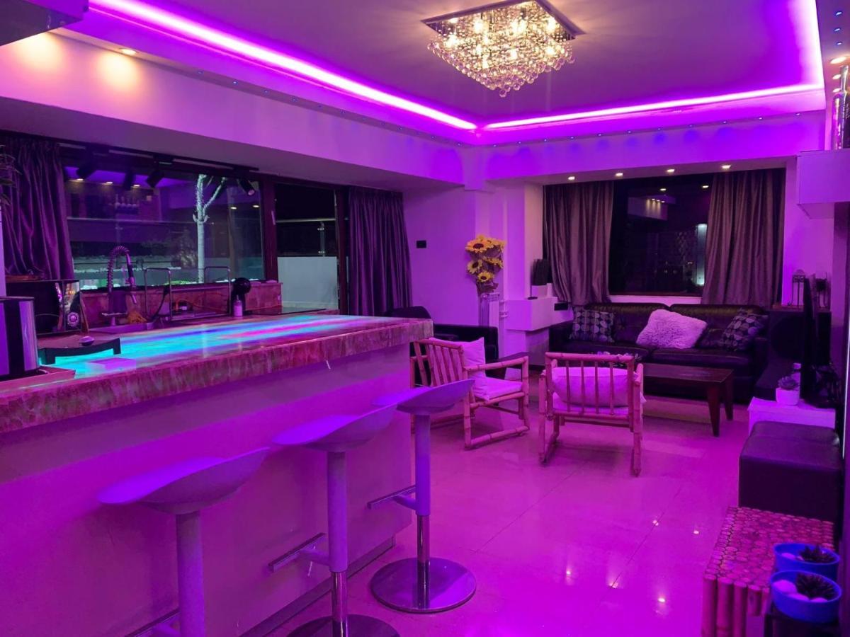 Penthouse Complex * Bucureşti