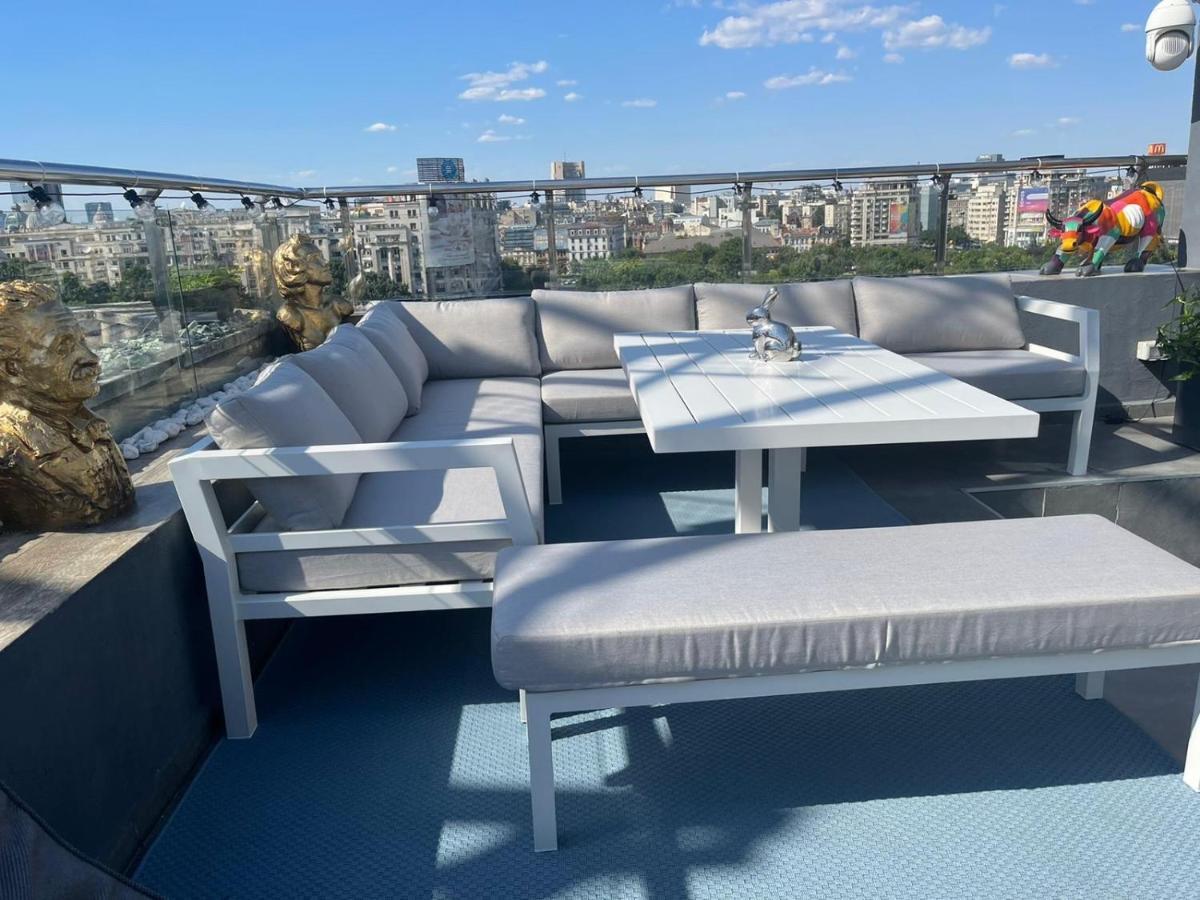 Penthouse Complex *