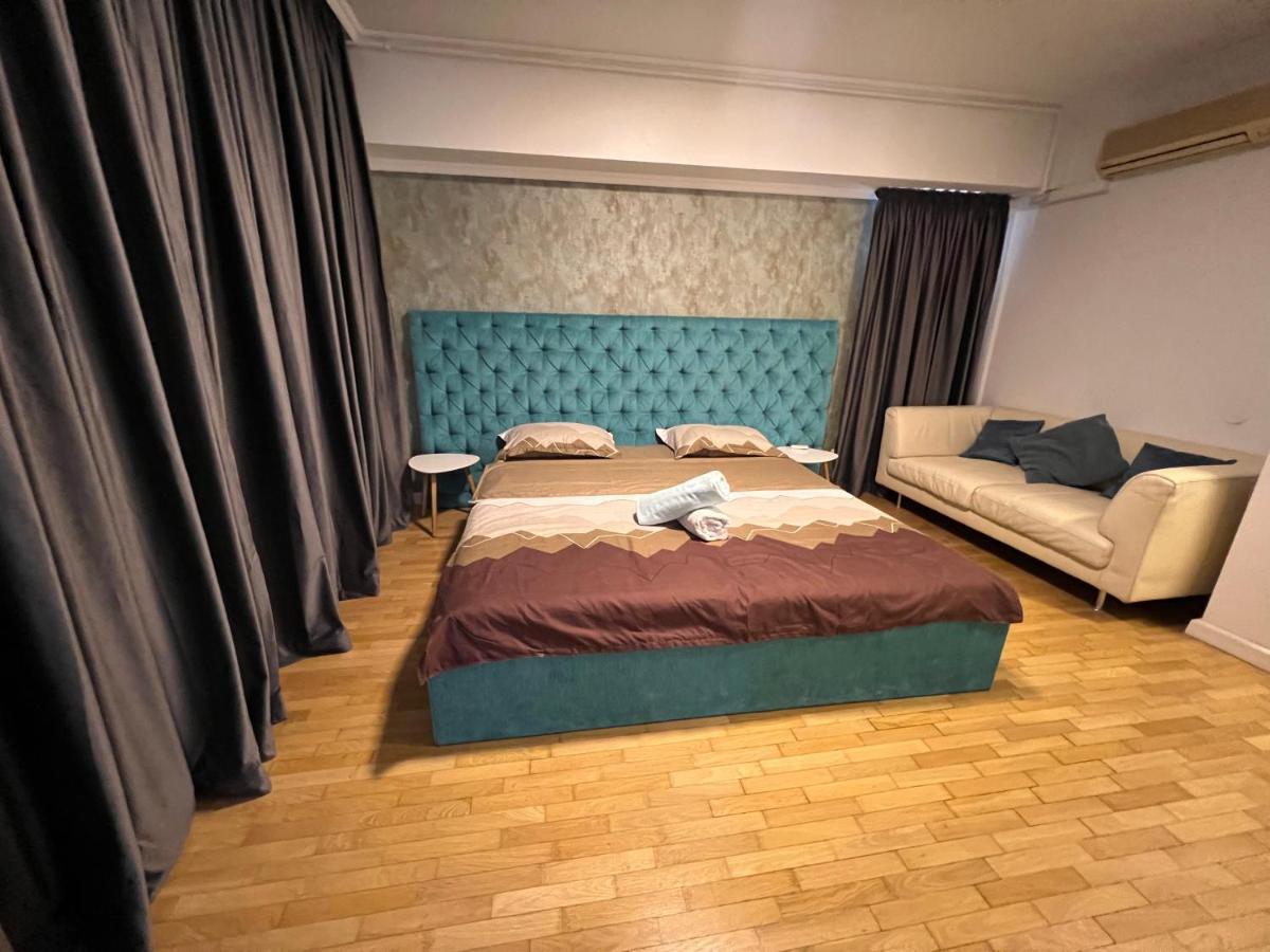 Penthouse Complex * Bucureşti